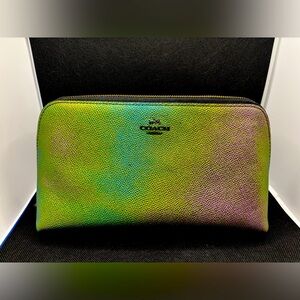 Coach hologram leather cosmetic bag 22